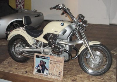 Tomorrow Never Dies - BMW R 1200 Motorbike